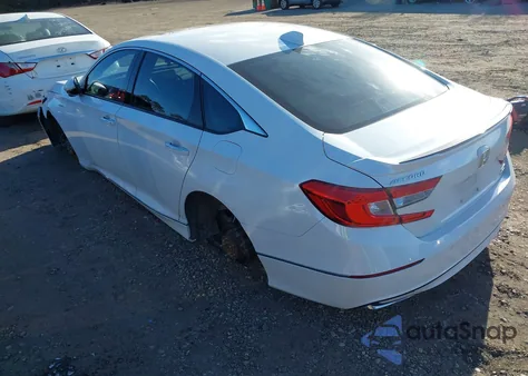 2019 Honda Accord Hybrid Touring z USA, uszkodzony, nr VIN 1HGCV3F99KA010448